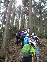 ４年生 春の遠足
