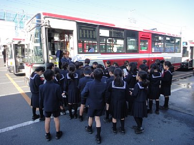 ２年生　社会科見学
