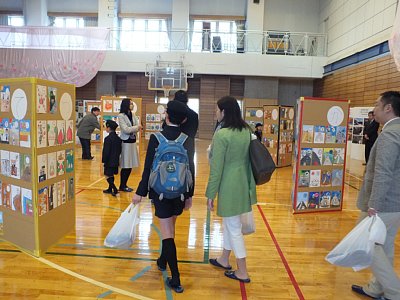 小学校創立100周年記念事業報告会を行いました
